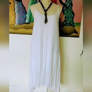 Bleu Rod Beattie Women's White Dress.